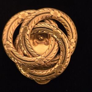 VICTORIAN STYLE DRESS/HAT CLIP